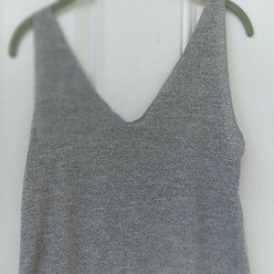 GRAY TANK TOP SIZE M MEDIUM WOMEN V-NECKLINE